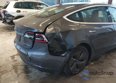 2019 Tesla Model 3 Long Range/Performance from USA, damaged, VIN 5YJ3E1EB3KF495698